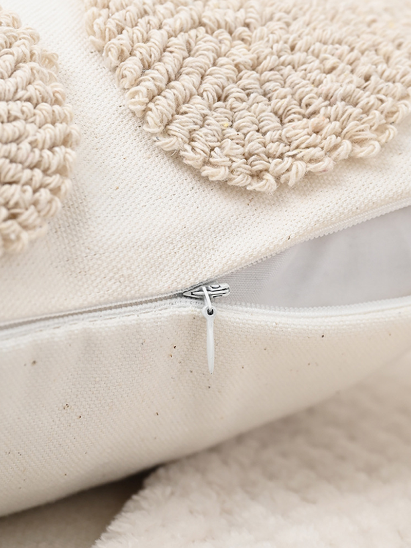 Almohadón Bordado Love