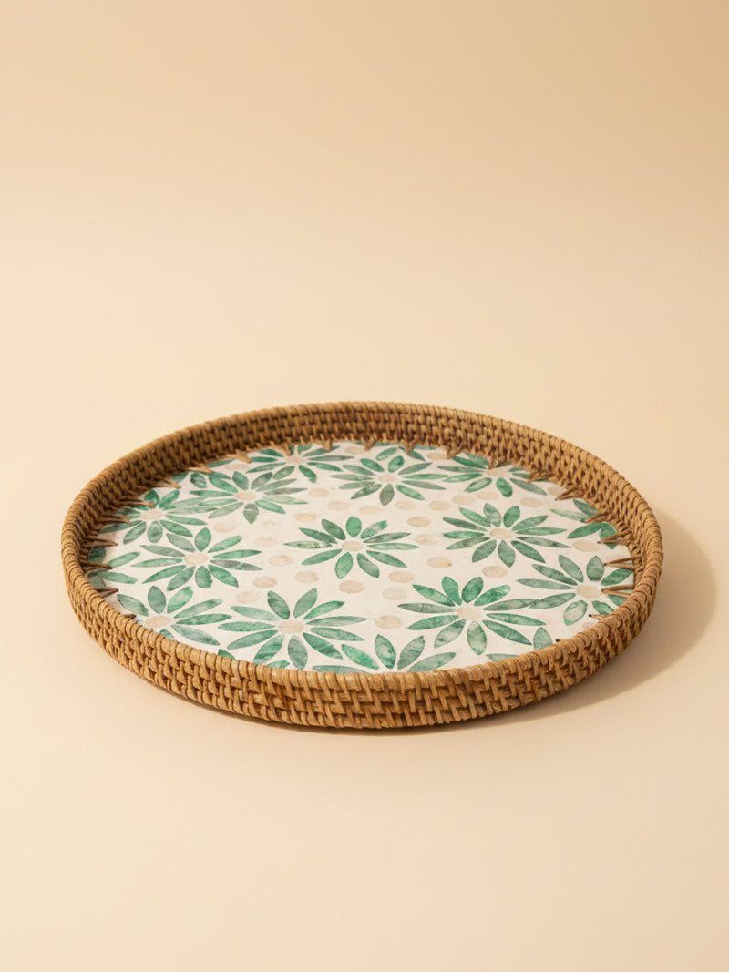 BANDEJA REDONDA NÁCAR Y RATÁN