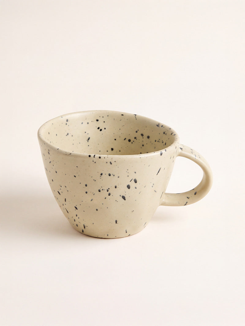 Taza Irregular Pintitas